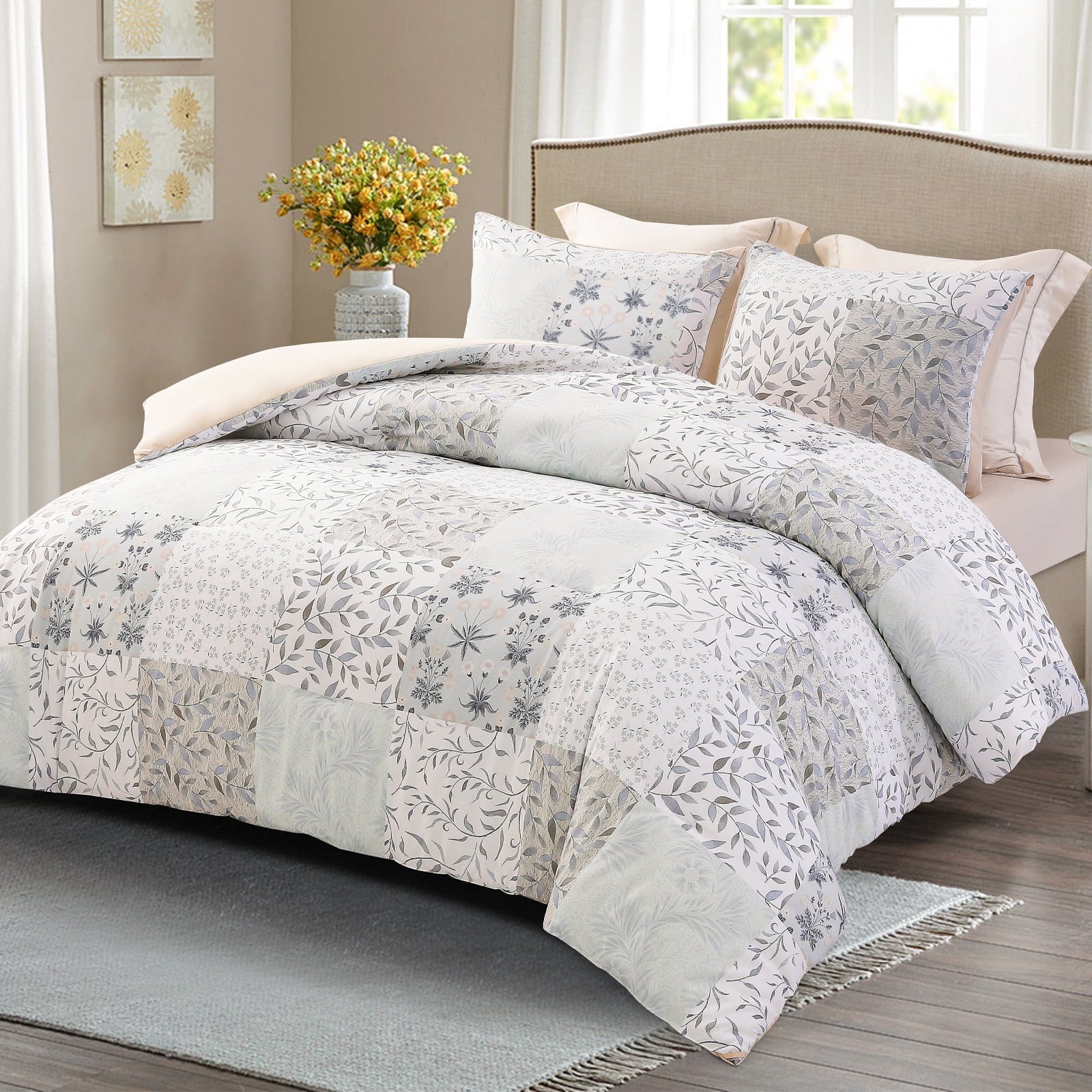 Hypoallergenic Cloud 3-Piece Patchwork King Size Comforter Set, Microfiber Bedding Down Alternative Comforter for All Seasons with 2 Pillo... - Hypoallergenic Ultra-Fluffy Quilt for Winter Detail
