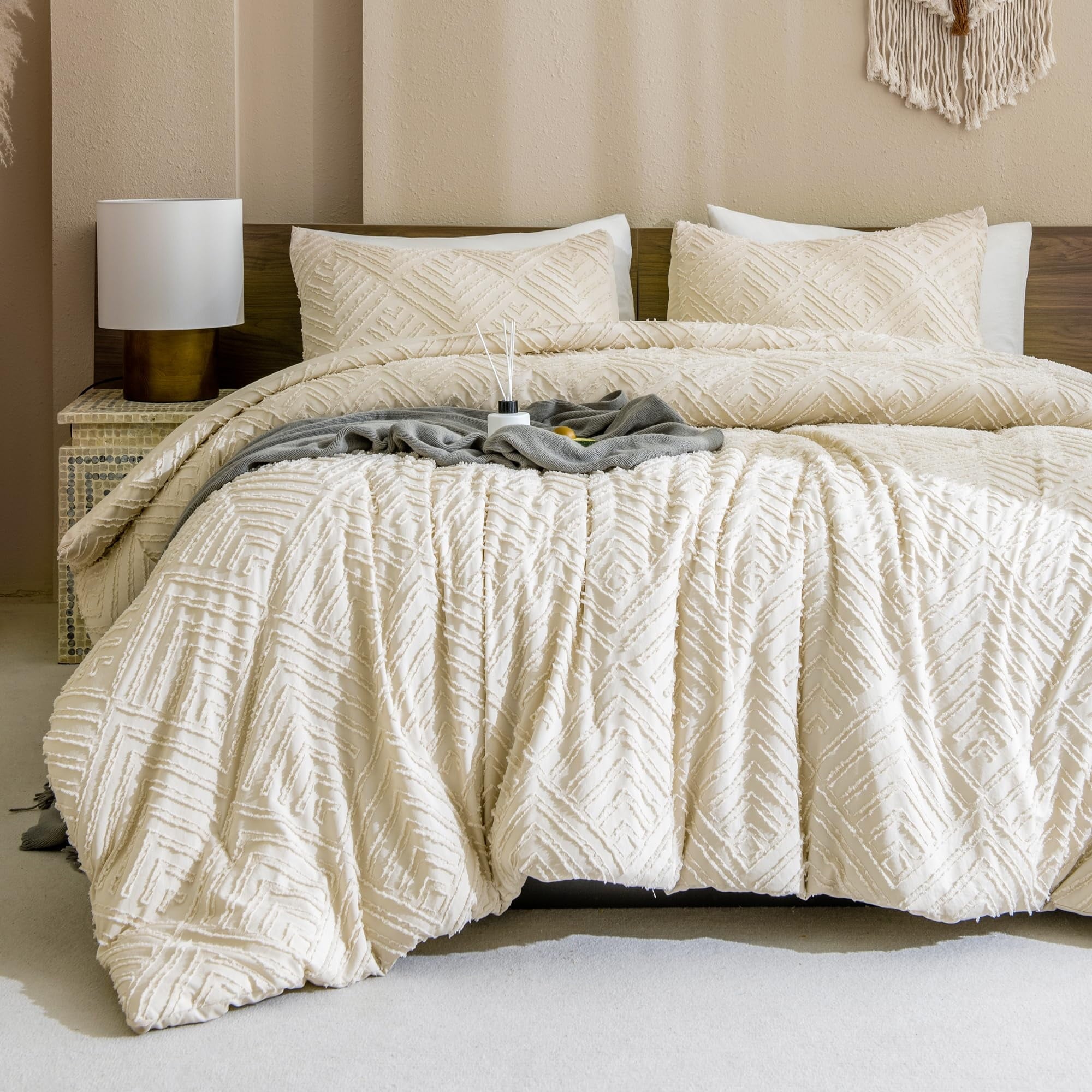 Luxurious Quilted King Size Comforter Sets Beige - 3 Pieces Cream Boho Bedding Comforter Set for King Bed - Soft Fluffy Tufted Textured... - Hypoallergenic Ultra-Fluffy Quilt for Winter Detail