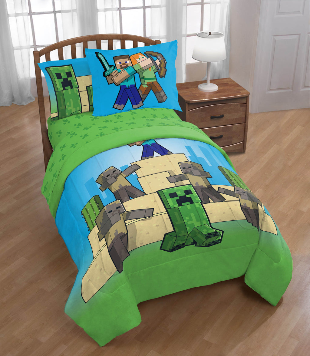 Luxurious Quilted Desert Mob Action 5 Piece Twin Size Kids Comforter Set with Sham - Gaming Bed Sets for Kids and Teens - Luxurious Quilted Duvet Cover Set Detail