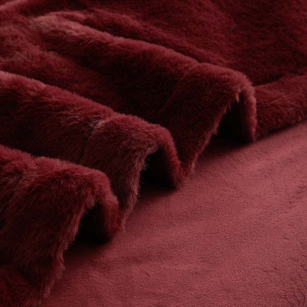 Super Soft Flannel Cozy Faux Fur Super Soft luxury Blanket, Full/Queen, Luscious Merlot - Super Soft Reversible Sherpa Flannel Blanket Detail