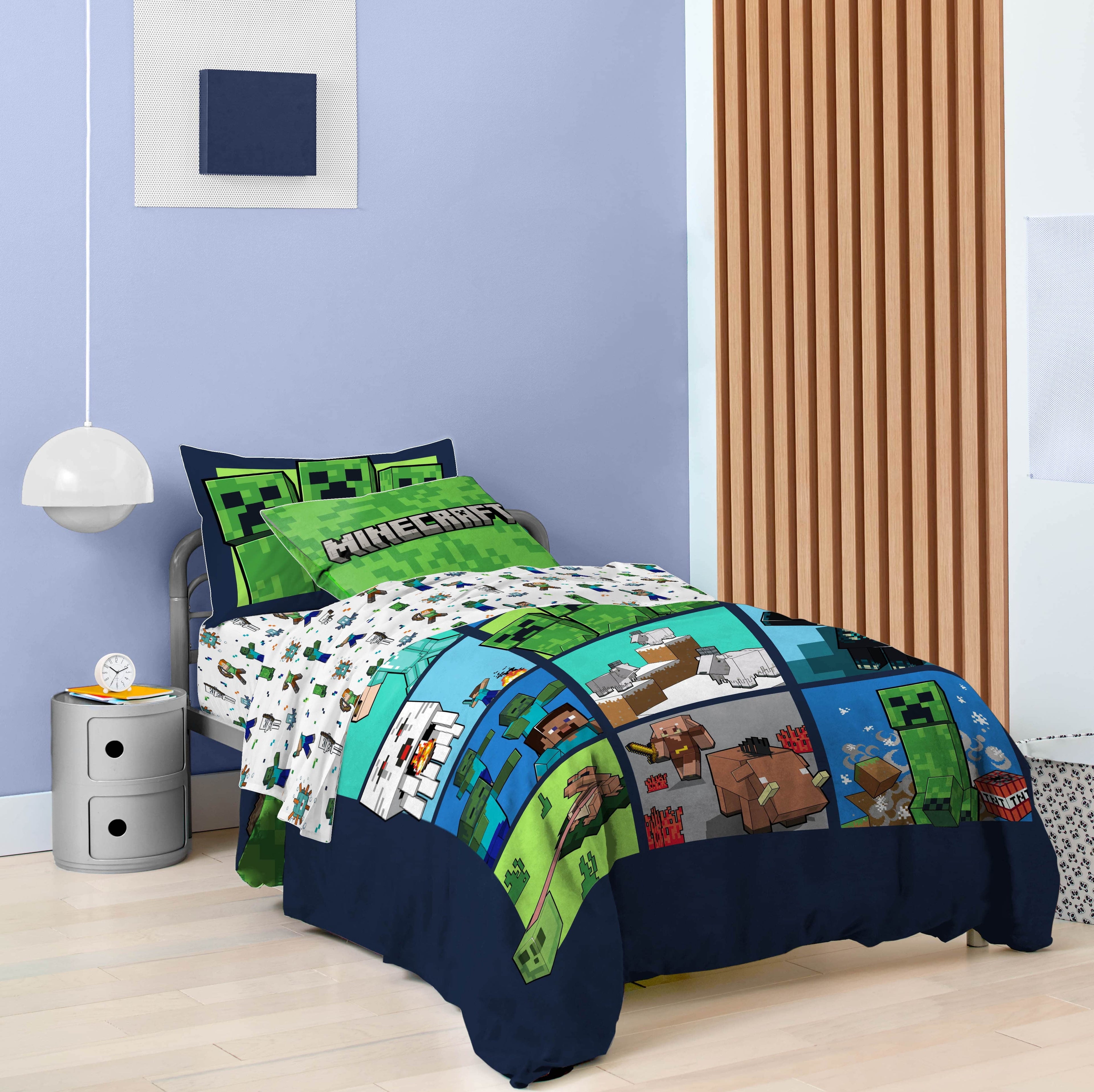 All-Season Kids 2 Piece Green Reversible Comforter and Pillowcase Bedding Set, Twin/Full - Cloud-Like Soft Lightweight Bed Comforter Detail
