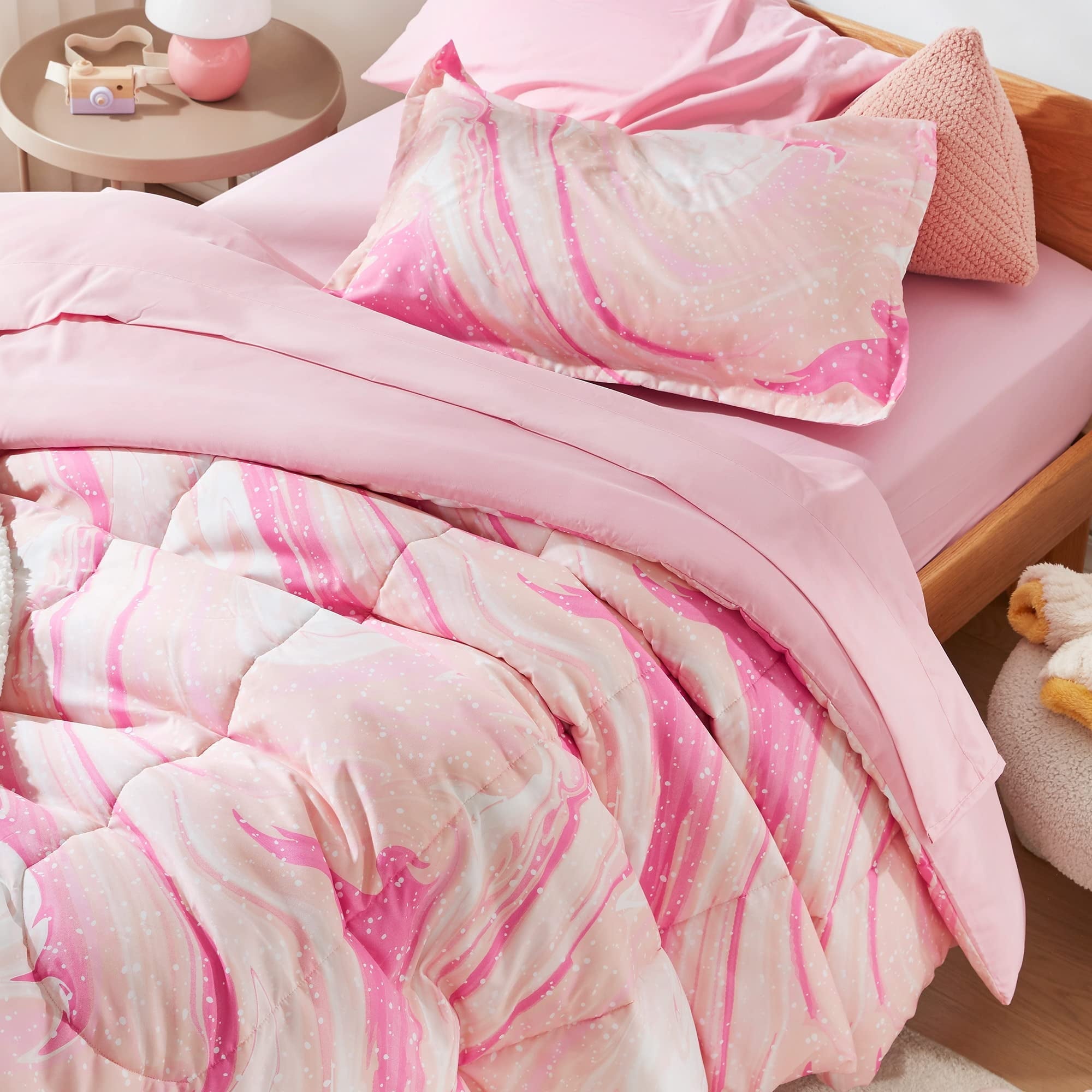 All-Season Kids Twin Bedding Comforter Set - 5 Pieces Super Cute & Soft Bedding Sets & Collections with Comforter, Sheet, Pillow... - Luxurious Quilted Duvet Cover Set Detail