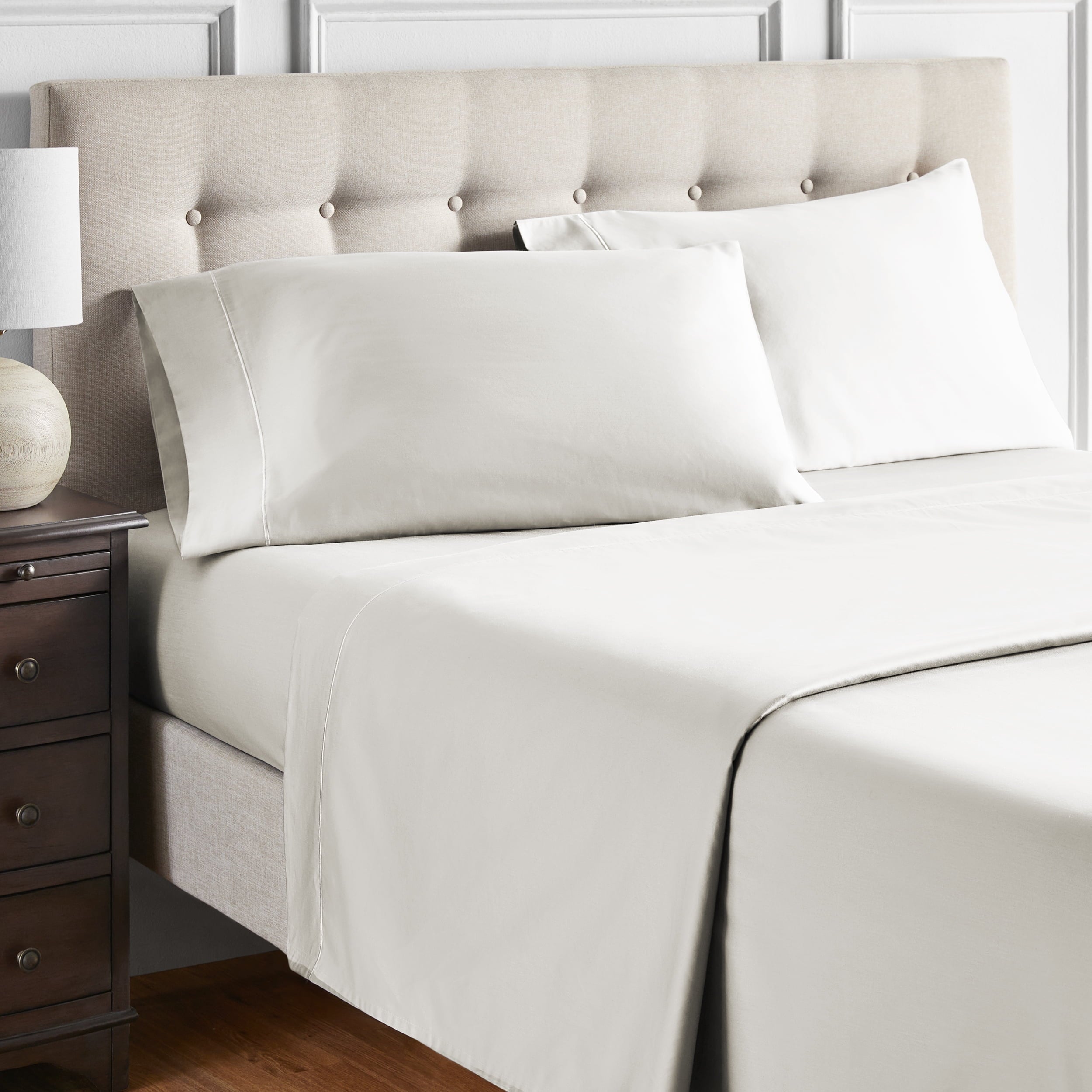 Ultra-Soft 4-Piece 600 Thread Count White Egyptian Cotton Adult Bed Sheet Set, King - Deep Pocket - Cooling Hotel Quality Bedding Sheets and Pillowcases Detail
