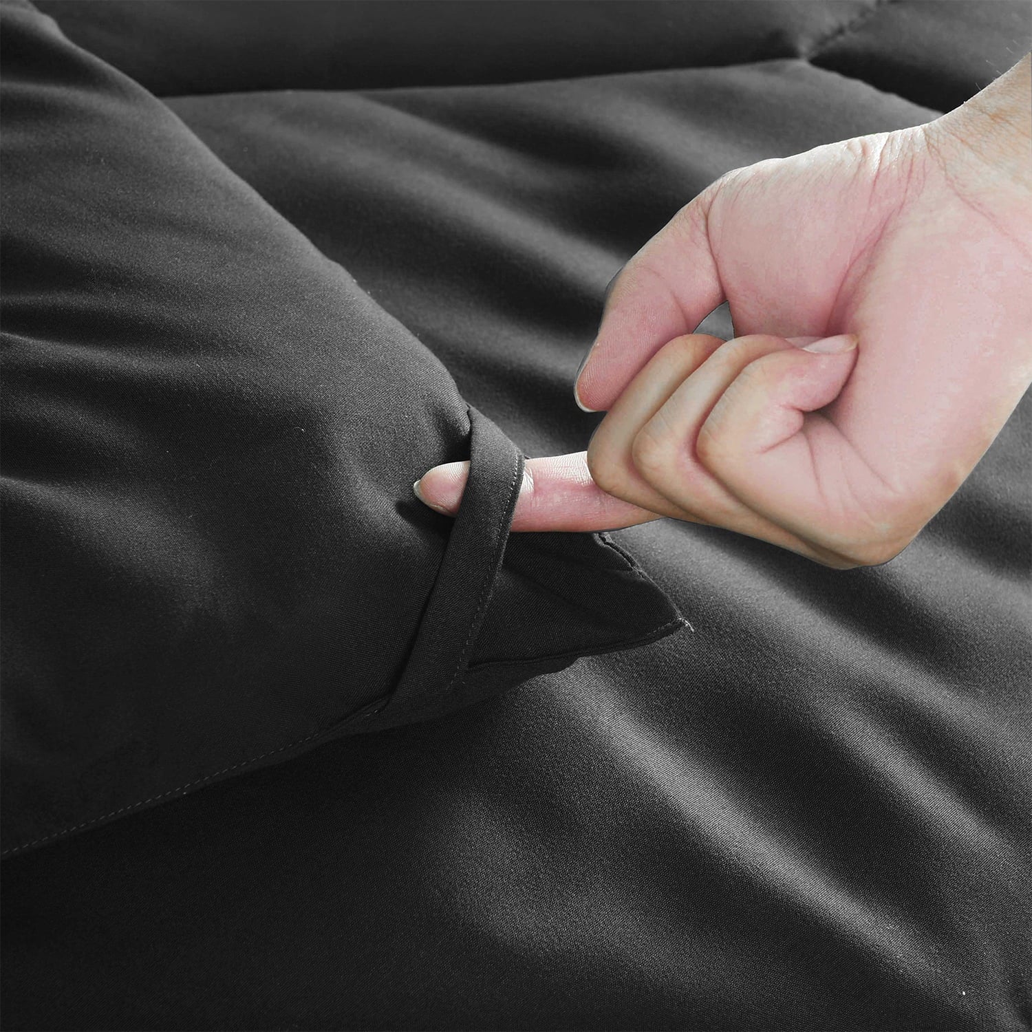 Hypoallergenic Cloud 8 PCS Modern Comforter Set with Sheets All Season Bed in a Bag, Black, Queen Size - Hypoallergenic Ultra-Fluffy Quilt for Winter Detail