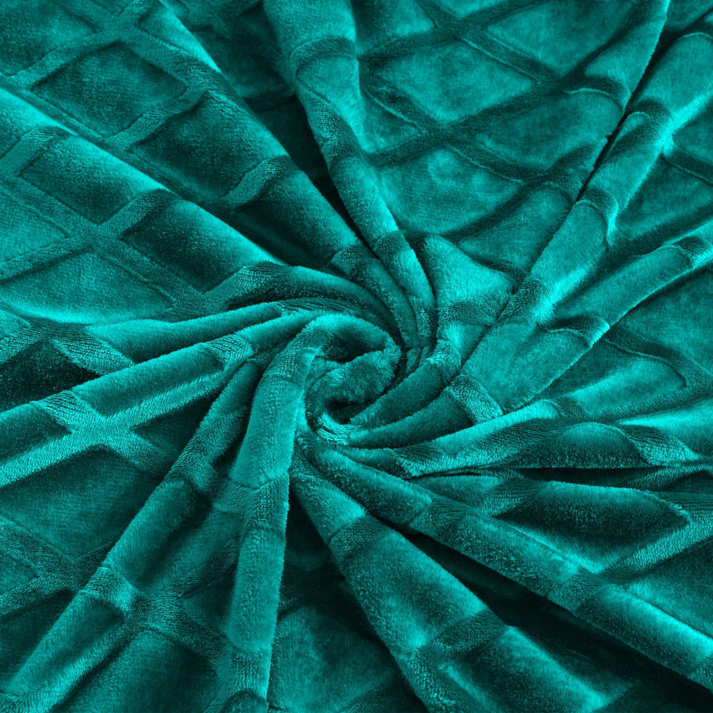 Decorative Knitted Large Soft Throw Blanket for Couch, 50x70 Inches Diamond Geometry Pattern Velvet Fleece Blanket, Cozy, Warm and Light... - Super Soft Reversible Sherpa Flannel Blanket Detail