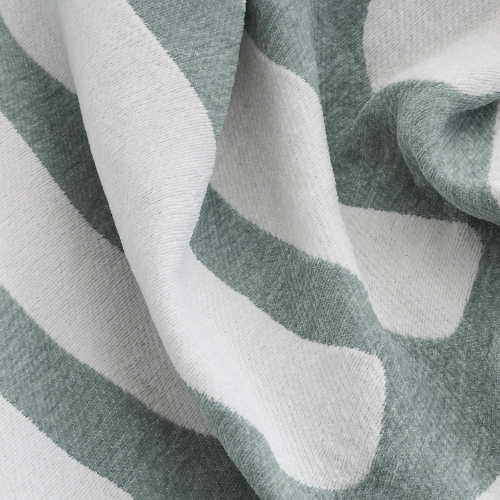 Reversible Sherpa Chenille Jacquard Soft Throw Blanket, Soft Sea - Cozy Fleece Throw Blanket for Couch & Bed Detail