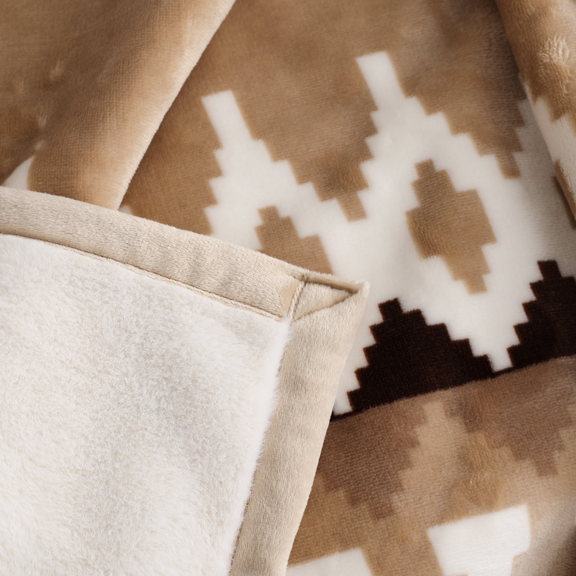 Decorative Knitted Printed Velvet Plush Reverse to Faux Fur Super Soft Throw Blanket, Oversized, Linder Border Beige - Cozy Fleece Throw Blanket for Couch & Bed Detail