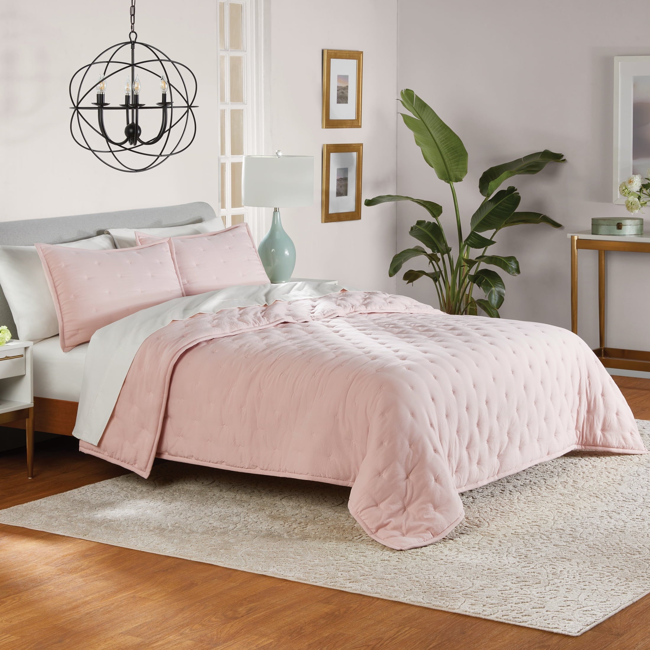 Hypoallergenic Cloud Full/Queen Comforter Set, Super Soft & Embroidered, 3-Piece, Pink - Luxurious Quilted Duvet Cover Set Detail