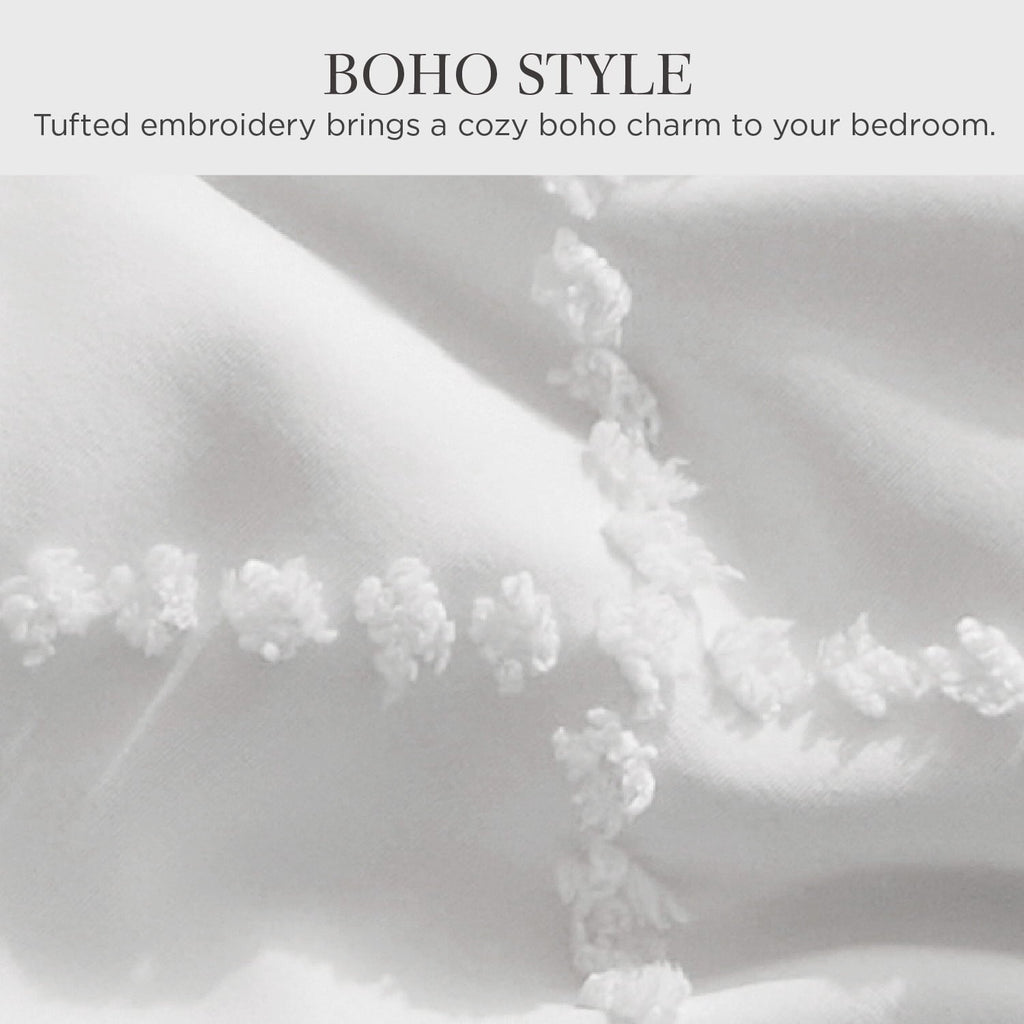 Fluffy Down Alternative Queen Comforter Set, Boho Tufted Shabby Chic Bedding Comforter Set, 3 Pieces Farmhouse Bed Set for All Seasons, White... - Cloud-Like Soft Lightweight Bed Comforter Detail